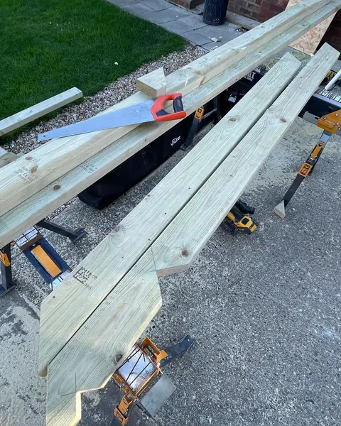 Small roof on ✅  • • • • • • #carpentry #carpenter #roof #roofing #construction