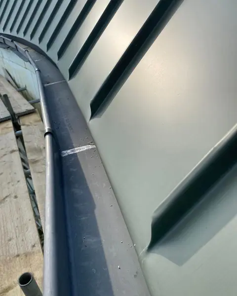 Got sent some updates by @installzinc  It’s absolutely amazing. This roof will a